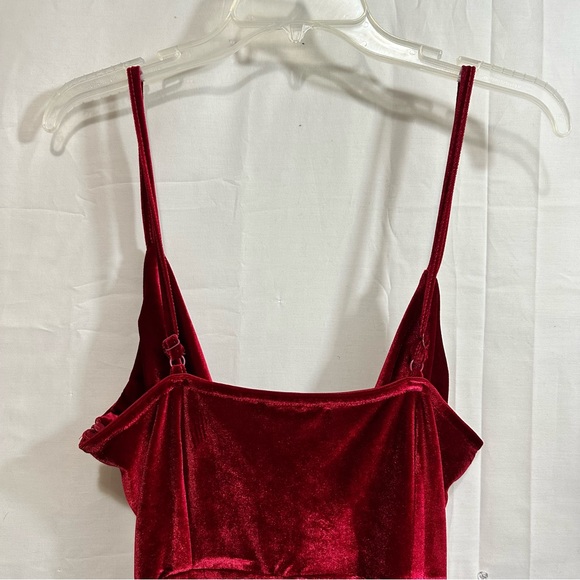 Double Crazy Drape Neck Asymmetrical Hem Velvet Cami Dress Burgundy Large - Picture 7 of 9